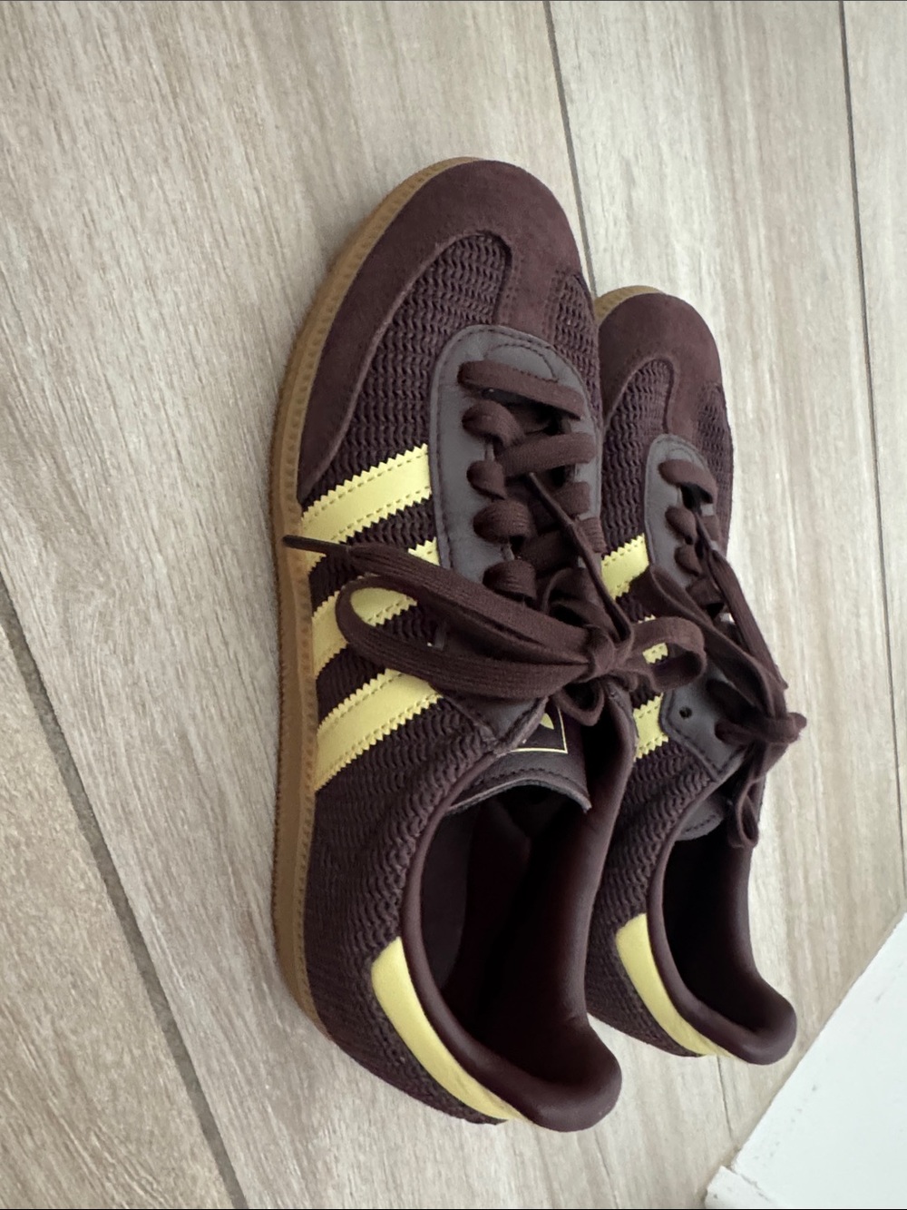 Adidas Samba Brown  Sneakers with yellow Stripes - Picture 2 of 6